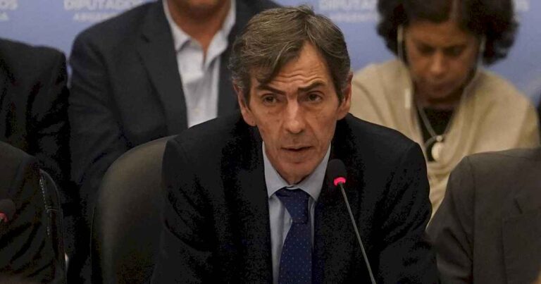 el-gobierno-desplazo-al-secretario-de-energia-y-santiago-caputo-acordo-con-macri-para-manejar-el-area