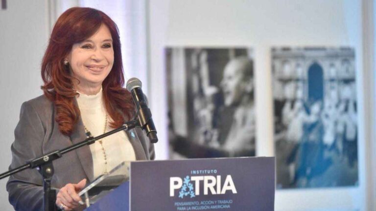 cristina-kirchner,-contra-el-gobierno:-«preparan-una-demolicion-social-planificada,-sin-piedad-y-con-mucha-crueldad»