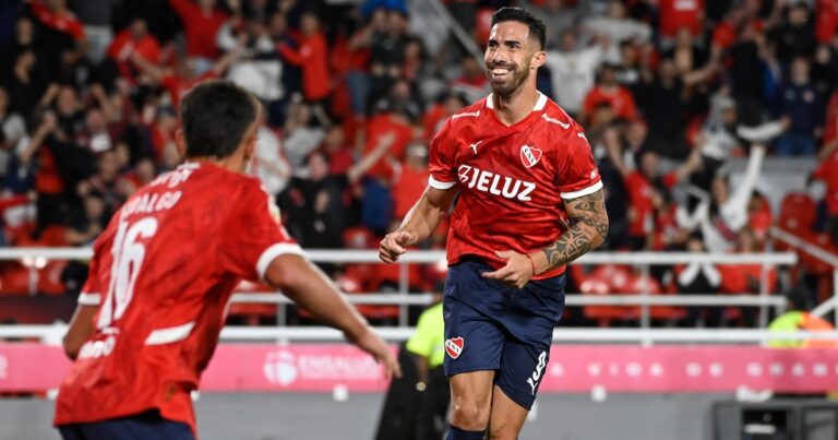 Independiente goleó 3-0 a Unión y quedó en zona de clasificación a la Copa Sudamericana