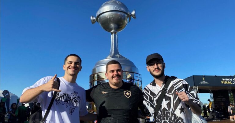 Fútbol, música y comida: hinchas de Mineiro y Botafogo tiñen de blanco y negro el FanZone