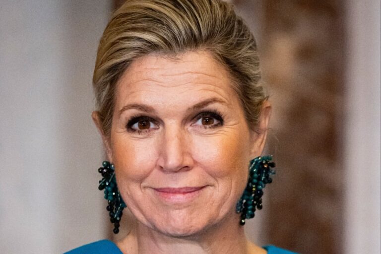 Máxima Zorreguieta causó sensación con su divertido look reciclado: colores estridentes, flecos y puntillas