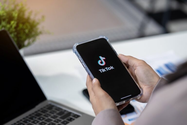 Todo el poder a las apps: la apuesta de TikTok por las compras navideñas