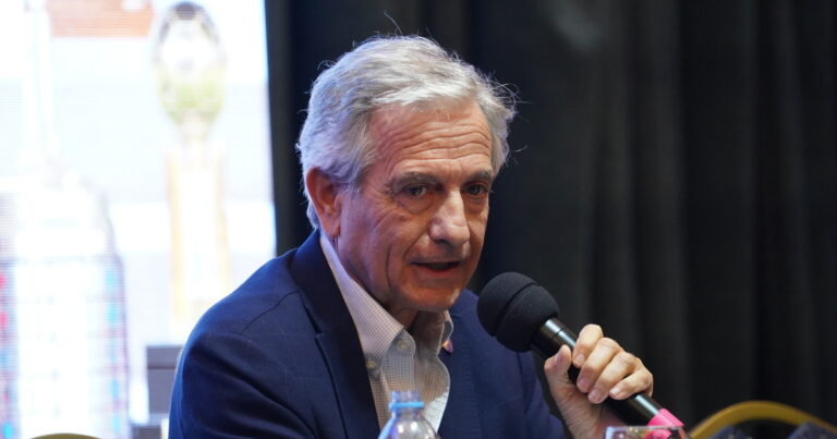 Andrés Ibarra reapareció a un año de perder las elecciones para criticar la gestión de Riquelme en Boca