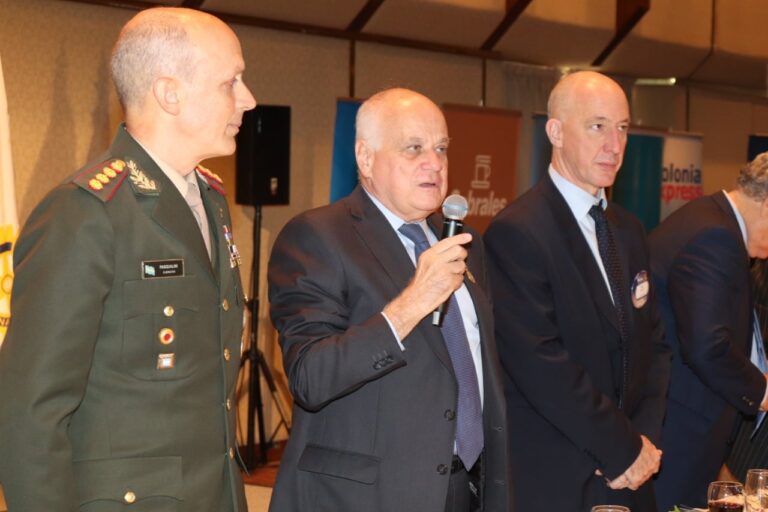 El Gobierno oficializó la renuncia del número dos de Luis Petri y anunció su reemplazo