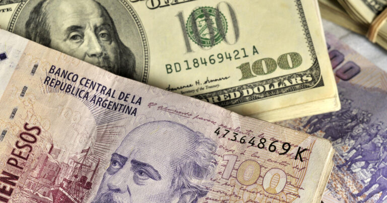 Dólar blue hoy: a cuánto cotiza este martes 14 de enero