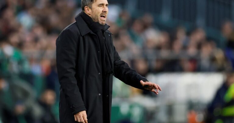 Coudet ganó su primer partido con el Alavés y salió de la zona de descenso