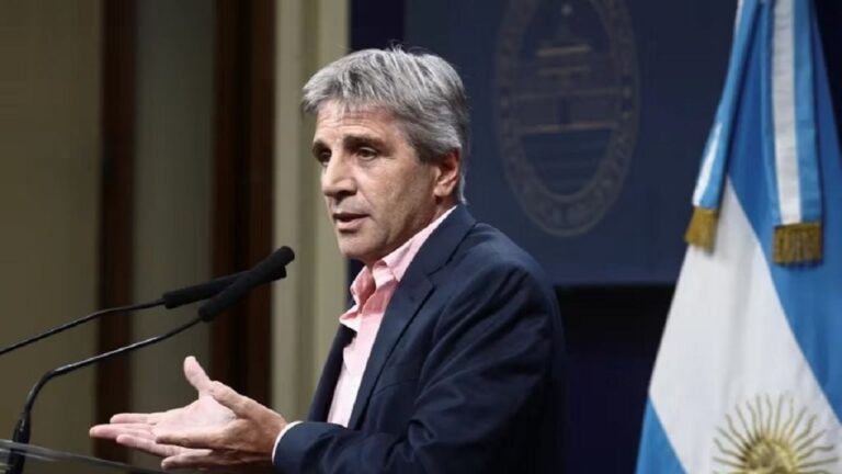Luis Caputo le bajó la espuma a las especulaciones del cepo