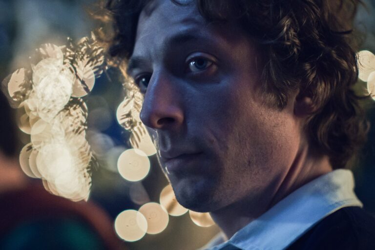 De fuerte contenido erótico. Jeremy Allen White prepara su próxima serie en Netflix