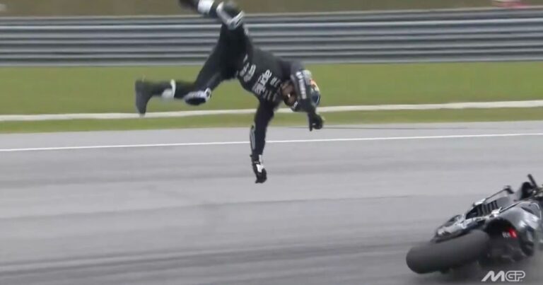 Impactante: el campeón de MotoGP vivió una durísima caída y sufrió diversas fracturas