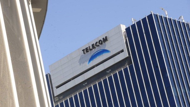 La pelea que viene: el Gobierno afina el plan para rechazar la fusión entre Telecom y Telefónica