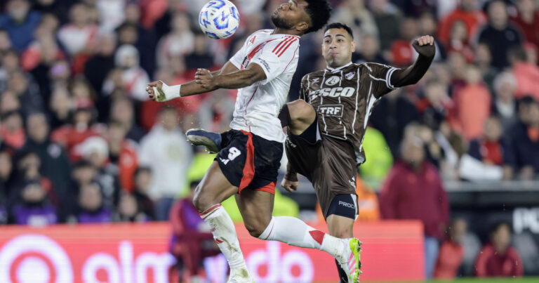 River vs. Platense: cuándo juegan, a qué hora y qué canal de TV pasa el partido