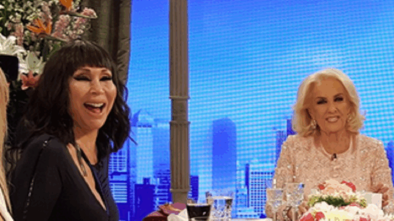 Sorpresivo regreso de Moria Casán a la mesa de Mirtha Legrand después de varios años: cuándo