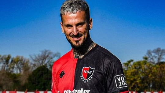 Una vez más: Darío Benedetto se volvió a lesionar y estará ausente en el clásico rosarino