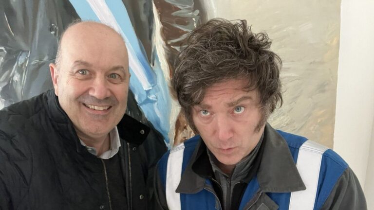 Federico Sturzenegger habló del tipo de cambio y reconoció la intervención del BCRA en el dólar futuro