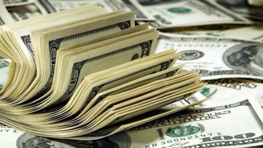 Lionel Fernández: La tasa del 72% es impagable, pero el mercado la convalida por miedo al dólar