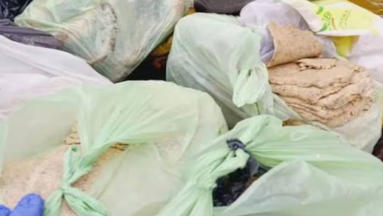 Un «chef» tucumano vendía milanesas de papel higiénico en una fiesta en Santiago