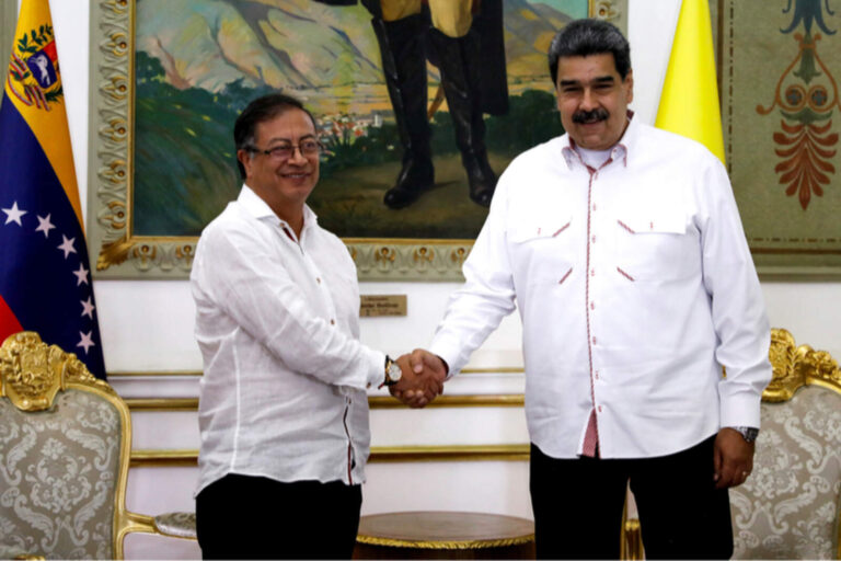 Gobiernos en jaque: Perú, Colombia y  Venezuela