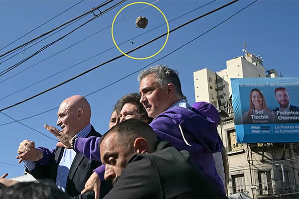 Violencia política, síntoma de un sistema en declive