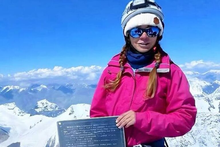 La tragedia de Natalia Nagovitsyna: revelaron que ya no hay señales de vida de la alpinista rusa atrapada a 7000 metros