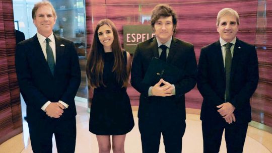 Promesas de Javier Milei frente a un público de inversores, una astronauta y financistas