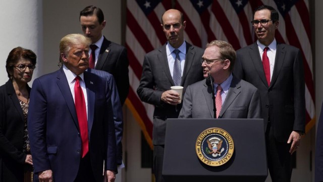 Candidato de Trump para asumir en la Fed también respaldó a Milei: «Tiene muestro 100% de apoyo»