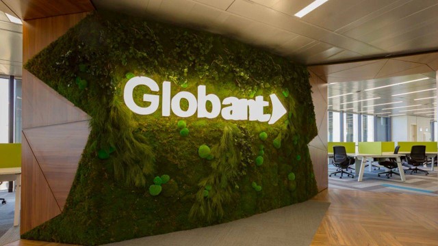 Globant anunció una recompra de sus acciones por u$s125 millones, tras desplomarse en Wall Street