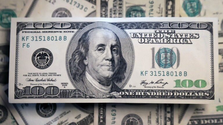 Dólar blue y dólar oficial hoy minuto a minuto: a cuánto cotizan este jueves 22 de enero