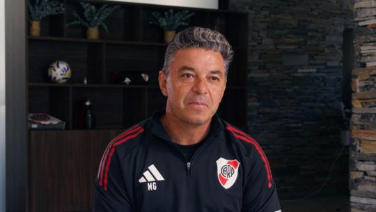 Marcelo Gallardo enfrenta su hora más difícil en River, pero no piensa renunciar