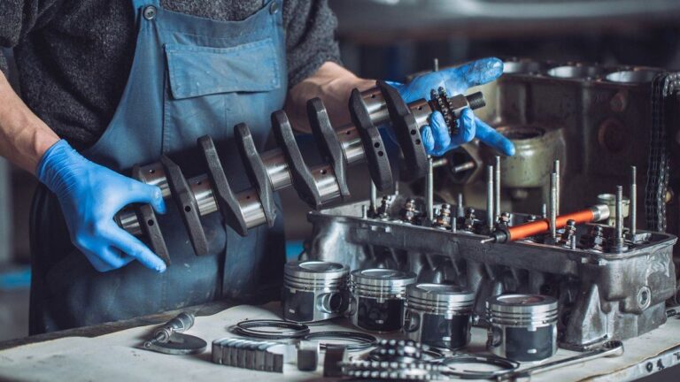 Las empresas industriales pierden confianza en el Gobierno y baja la disposición a invertir