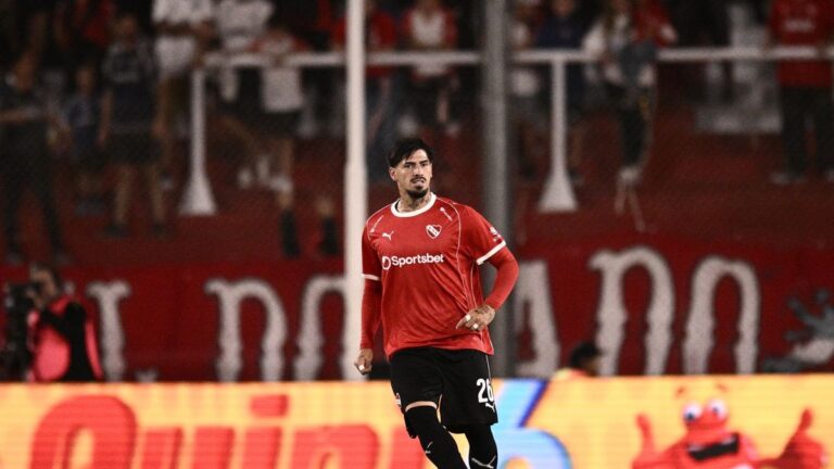Independiente levantó un 0-3 y empató 4-4 con Unión en un partidazo en Avellaneda