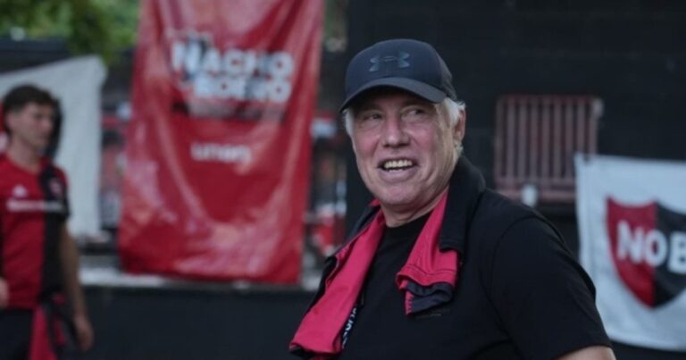 Newells en crisis: renunció Sensini y el secretario general tras el 5-0 ante Lanús