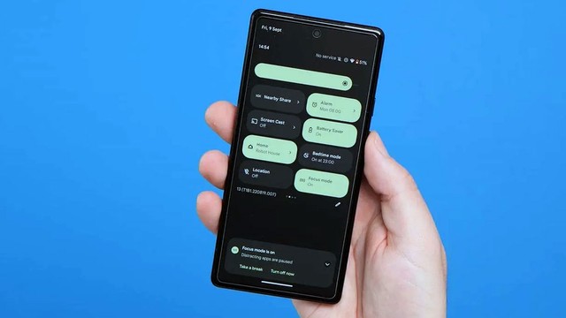 Captura de pantalla que muestra la nueva interfaz de Android 17 con el diseño Material 3 Expressive