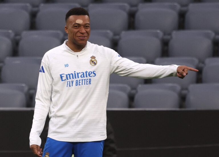 Jugadores del Bayern Munich y Real Madrid en un partido anterior de la Champions League.