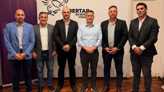 Gabriel Bornoroni junto a intendentes en San Justo