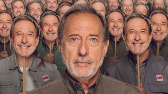 Guillermo Francella caracterizado como Eliseo Basurto en la cuarta temporada de la serie 