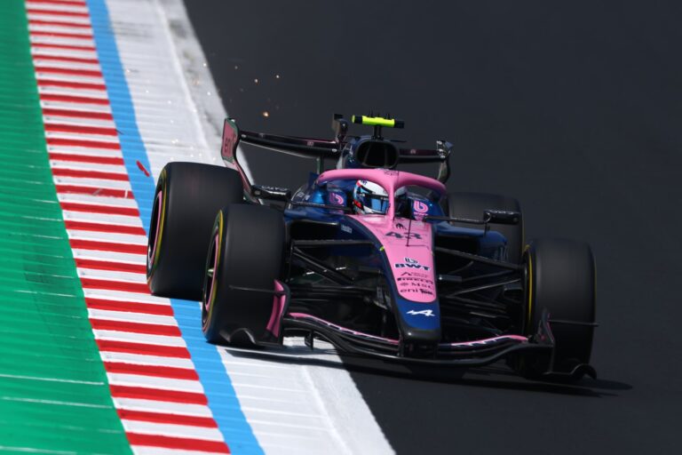 Franco Colapinto con el auto de Alpine en el Gran Premio de Miami