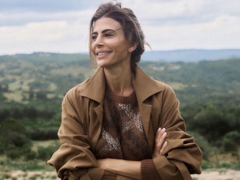 Juliana Awada sonríe durante su celebración de cumpleaños en el sur de Francia.