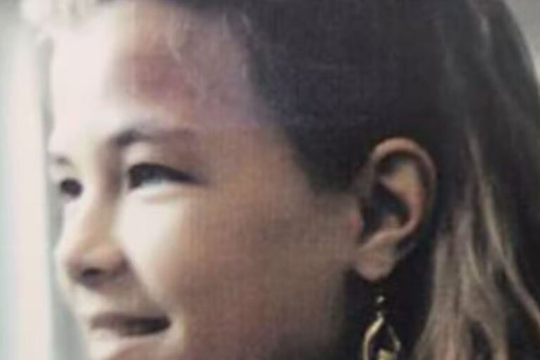 Fotografía de archivo de Christina Maria Plante en su adolescencia, junto a imagen de referencia de búsqueda.