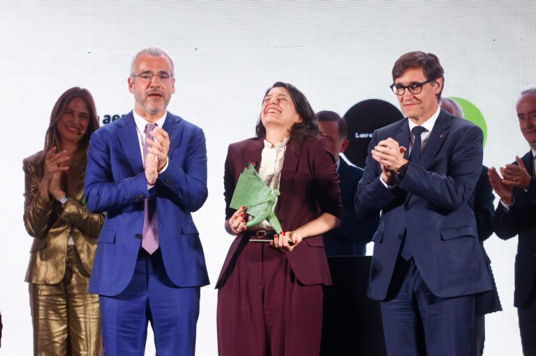 Samanta Schweblin, escritora argentina, ganadora del premio AENA de Narrativa Hispanoamericana.