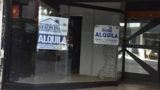 Fachada de zapatería Accento en peatonal Junín, Corrientes