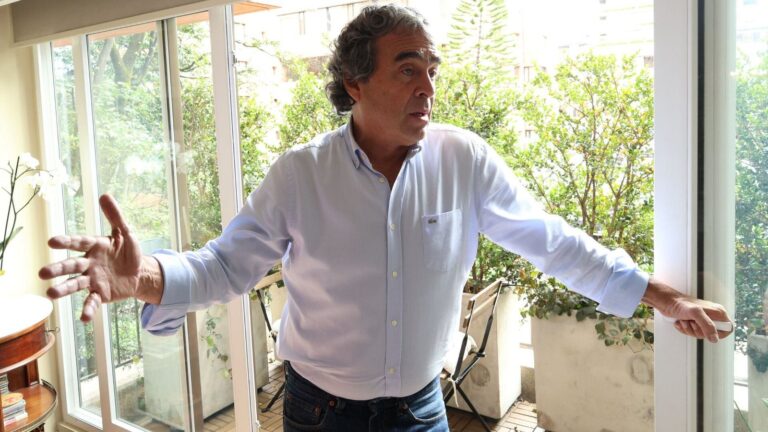 Sergio Fajardo durante un acto de campaña