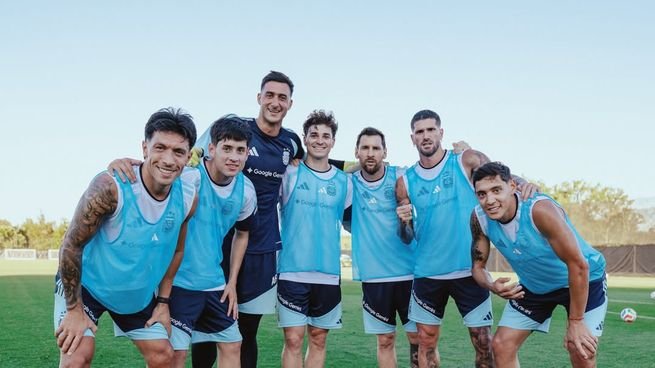 Gráfico de un equipo de trabajo con roles de fútbol