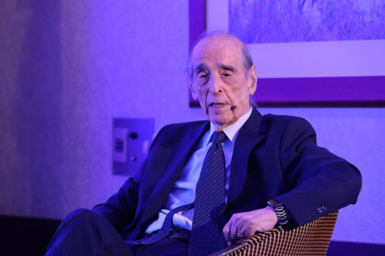 Ricardo Arriazu expone en el Tax & Legal Leadership Summit 2026 de KPMG Argentina