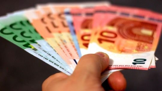 Cotización del euro blue y euro oficial en Argentina