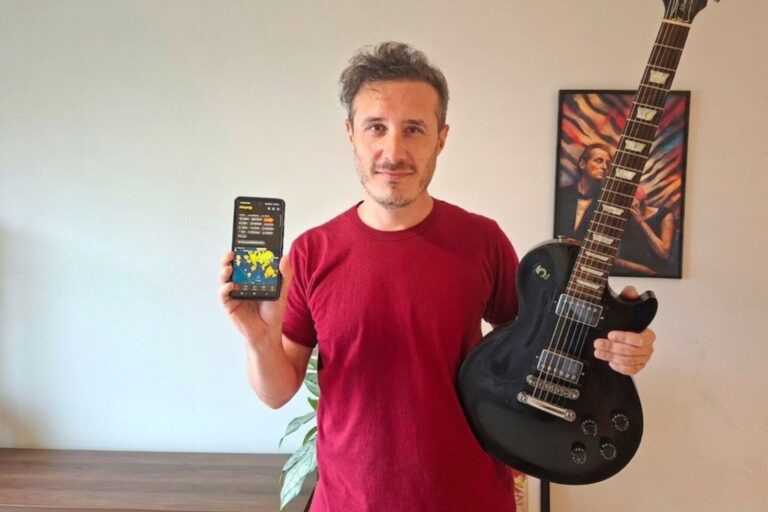 Interfaz de la aplicación Jamper en un teléfono móvil mostrando perfiles de músicos
