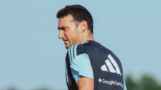 Lionel Scaloni en conferencia de prensa con la Selección Argentina
