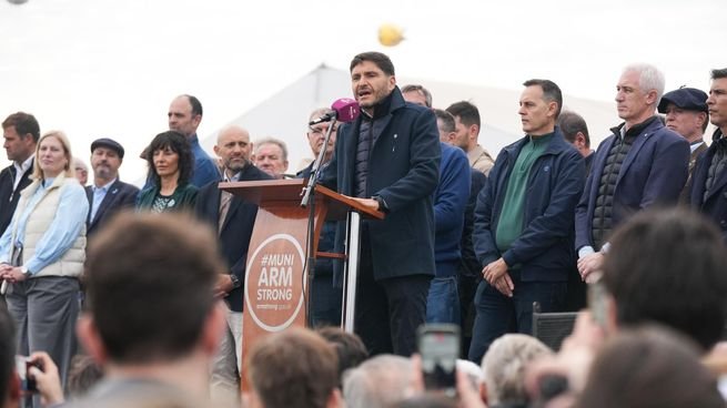 Maximiliano Pullaro habla en el acto de apertura de Agroactiva en Armstrong