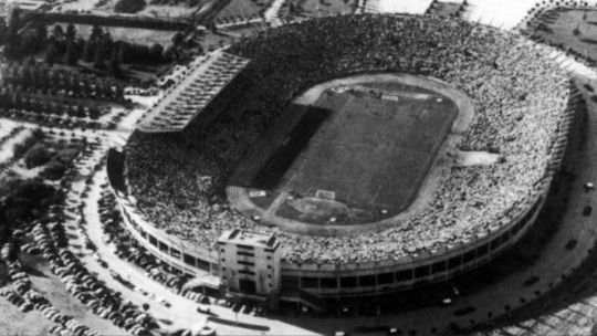 Partido del Mundial de fútbol de Chile 1962 en blanco y negro