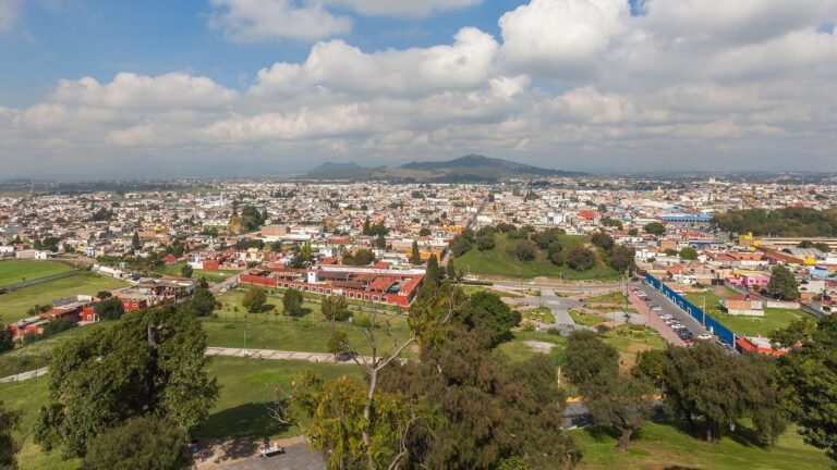 Mapa del clima de Puebla de Zaragoza con temperaturas y nubosidad