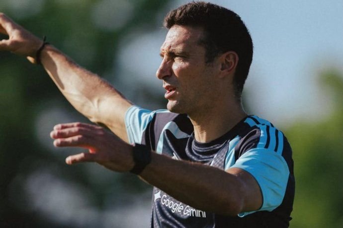 Jugadores de la Selección Argentina entrenando en Kansas City antes del amistoso ante Honduras